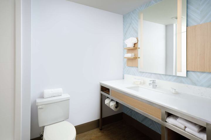 Room 18 of 36
