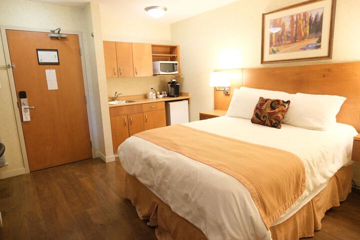 Room 15 of 42