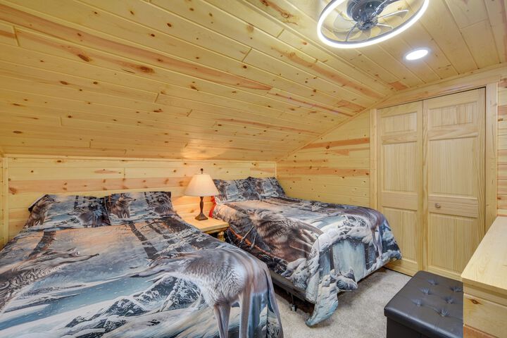 Pet Friendly - Rice Lake Home w / Private Dock!