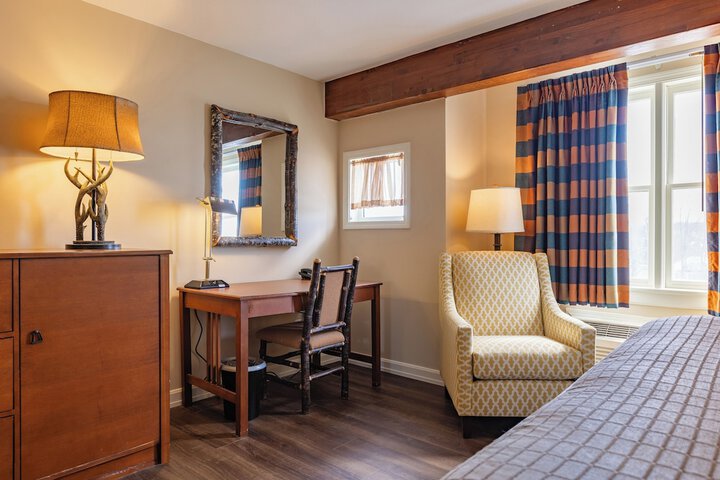 Room 45 of 111