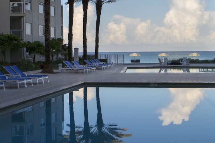 Edgewater Beach Hotel