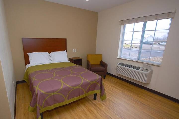 Room 10 of 22