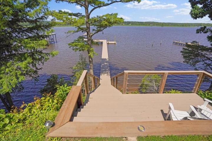 Chickahominy Riverside Guest Home by Williamsburg