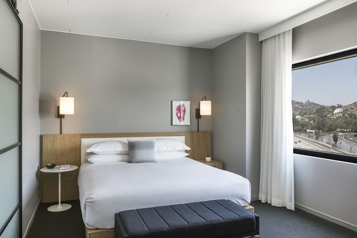Room 84 of 179