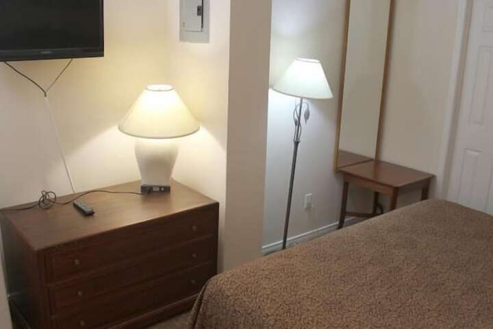 Room 16 of 23