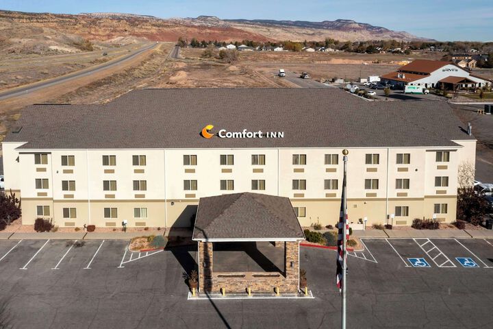 Hotel 2 of 61
