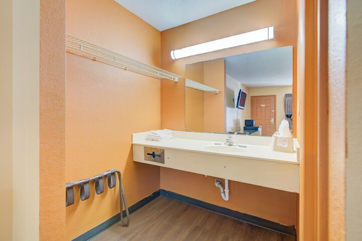 Hotel O Deluxe Inn Kingstree Sc Hwy 52