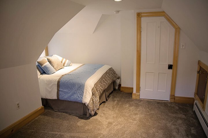 Room 47 of 72