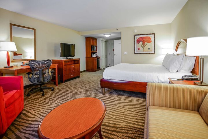Room 10 of 31