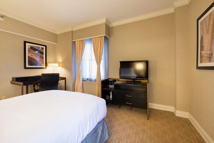 Room 103 of 154