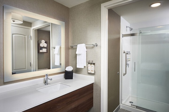Staybridge Suites Niagara-On-The-Lake by IHG
