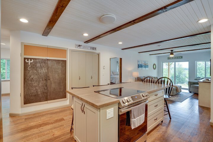 Secluded Marathon Hideaway w / Fire Pit + Views!