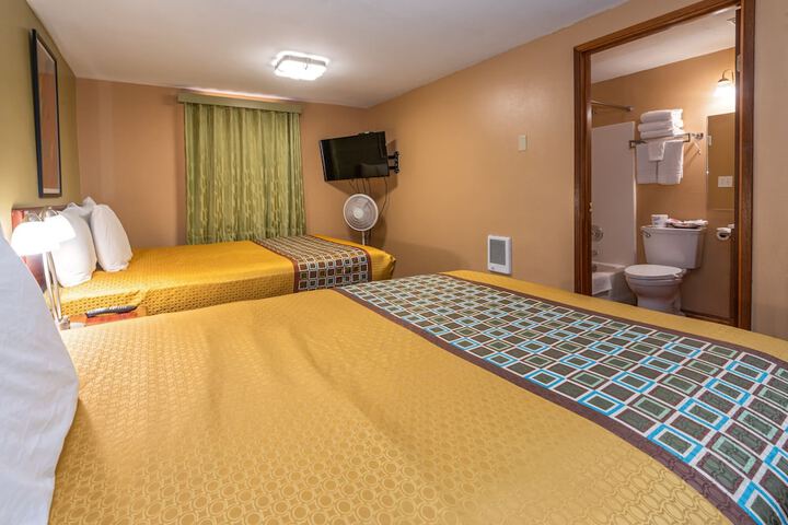Far West Motel