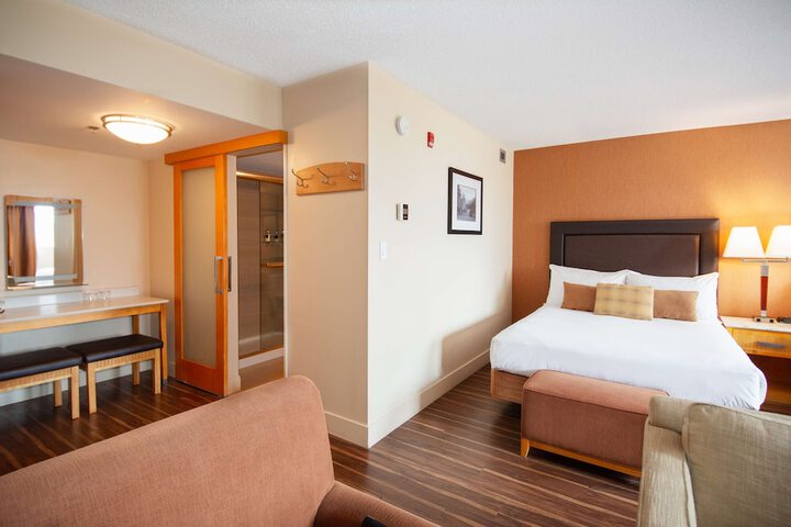 Room 30 of 90
