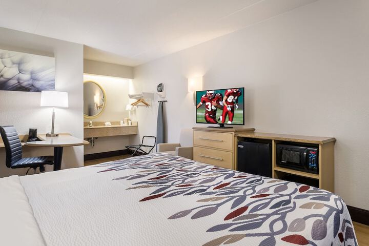 Room 27 of 36