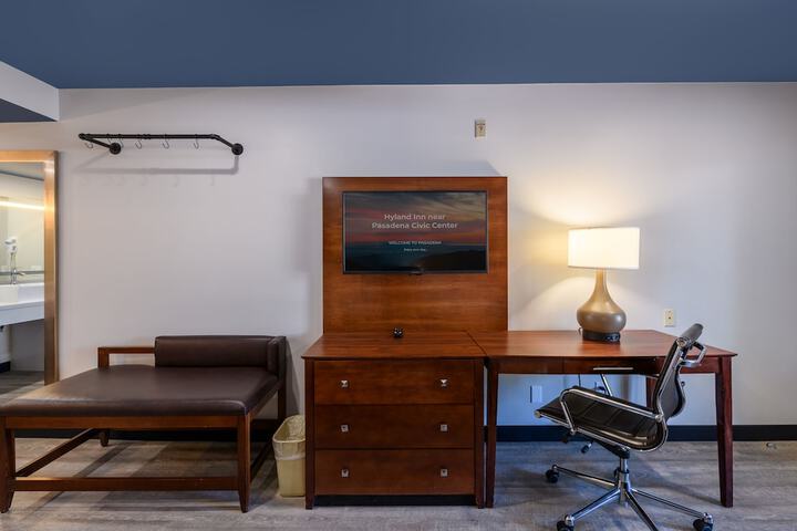 Room 20 of 49