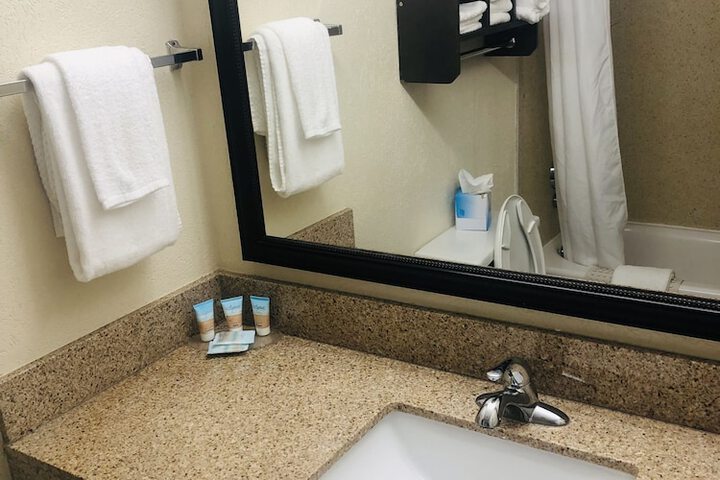 Room 31 of 46