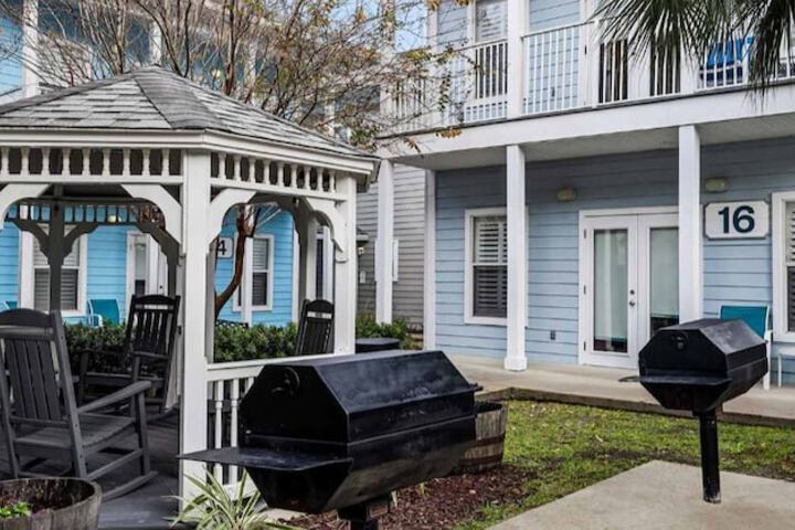 Beach Street Cottages