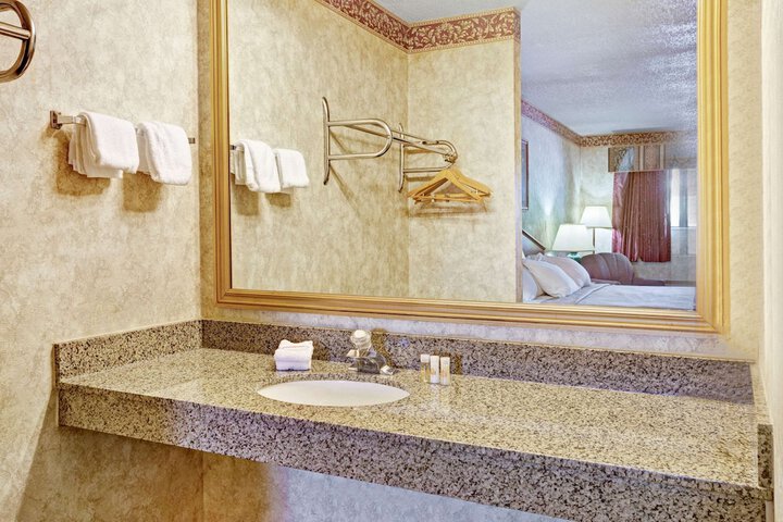 Room 14 of 20