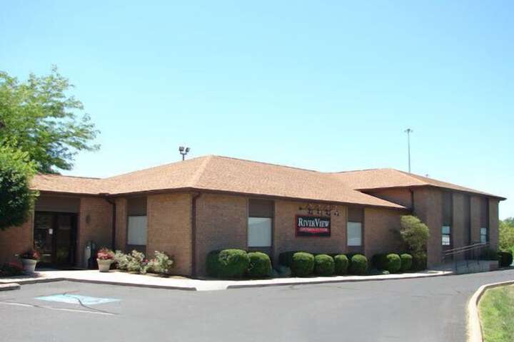 Christopher Inn and Suites