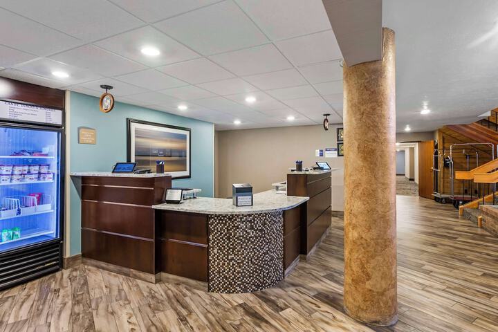 Best Western Plus Landmark Inn