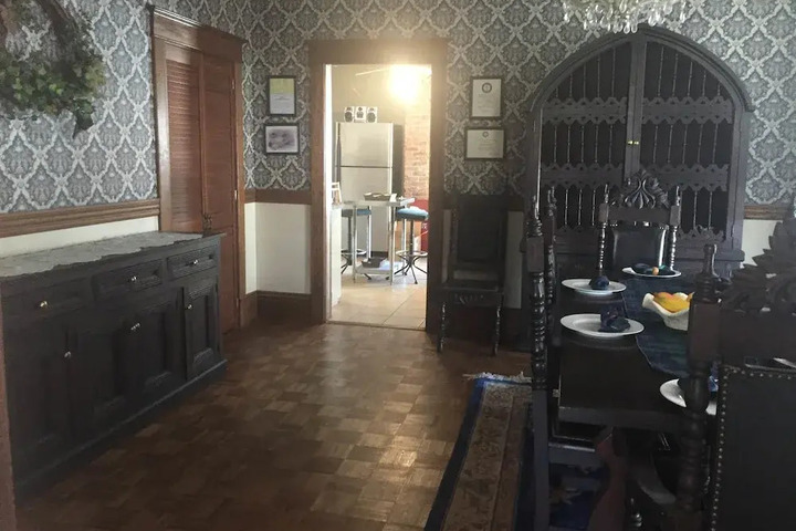 THE OLD COE HOUSE
