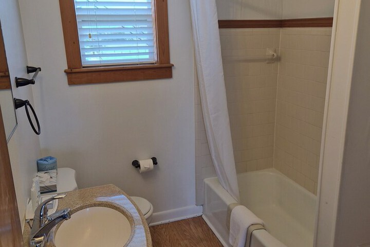 SandSpur Ocean Cottages