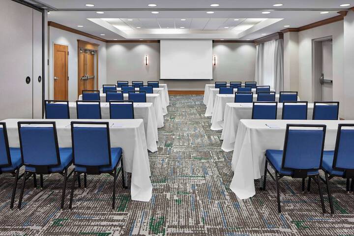 Hampton Inn & Suites Saratoga Springs Downtown