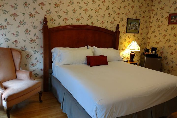 Thayers Inn