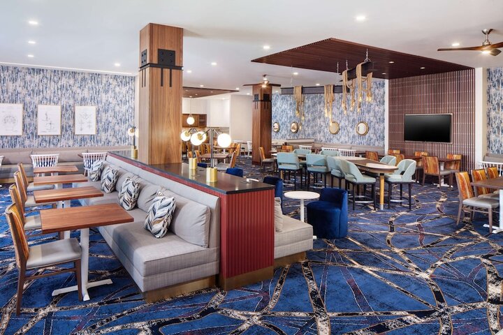 Hotel Interior 9 of 47