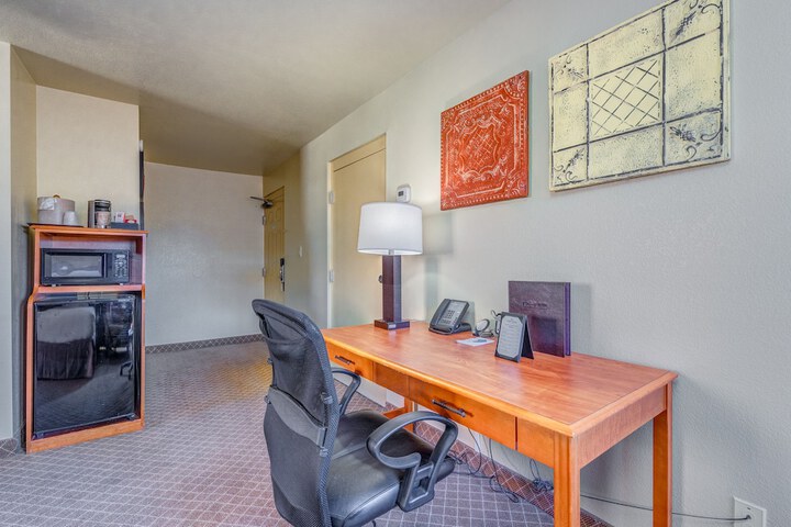 Room 72 of 120