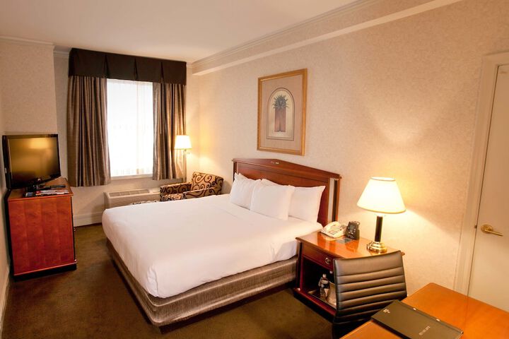 Hilton Cincinnati Netherland Plaza