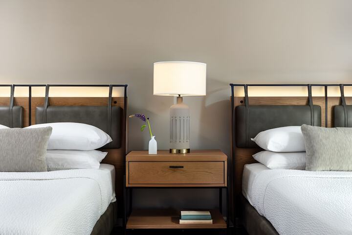 Meadowbrook Inn