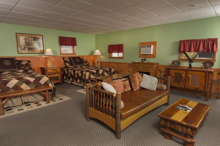 Room 6 of 46