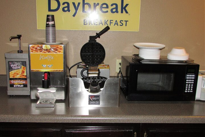 Breakfast/Coffee Service 35 of 37