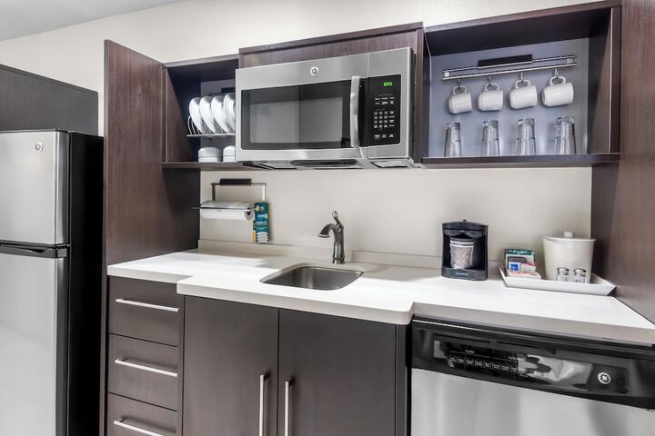 Home2 Suites by Hilton Dallas Grand Prairie