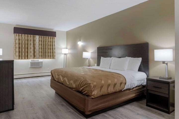 Room 13 of 24