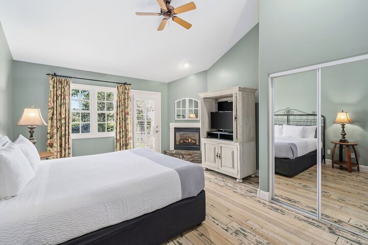 Cambria Pines Lodge