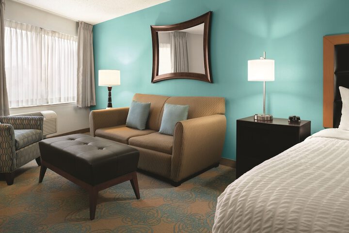 Room 20 of 38