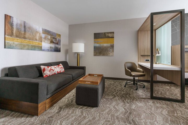 Room 20 of 28