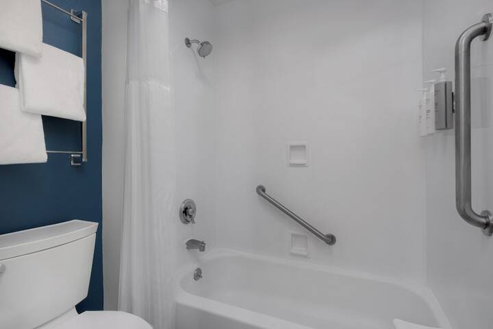 Room 18 of 31