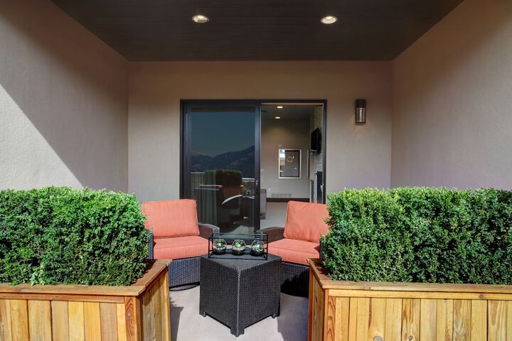 Terrace/Patio 98 of 116