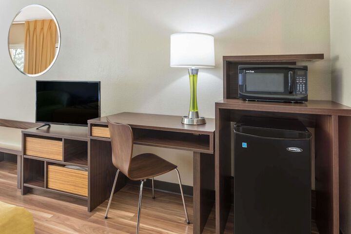 Room 18 of 21