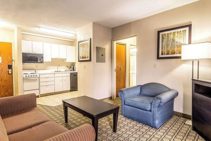 Room 19 of 43