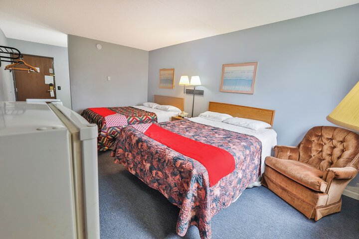 OYO Hotel Pipestone MN Canterbury Park