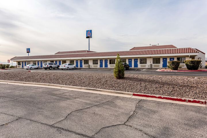 Hotel 4 of 34
