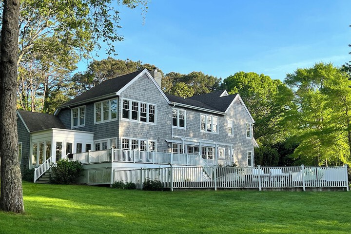 Head of Pond House