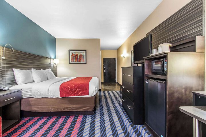 Room 30 of 64