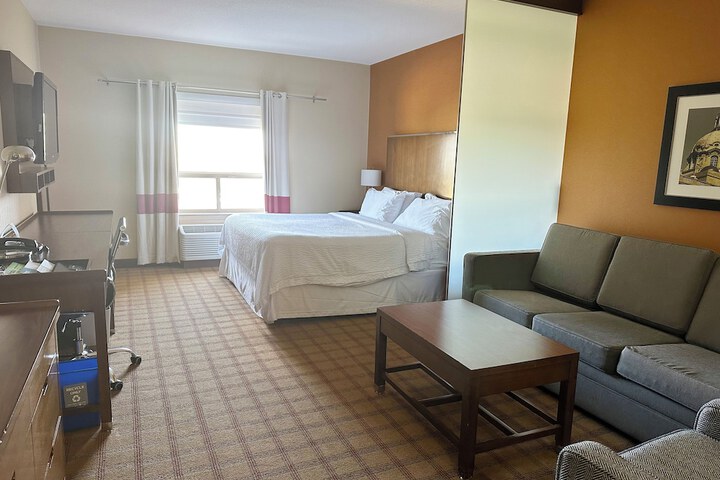 Room 11 of 29