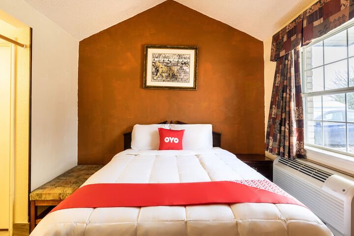Room 11 of 29